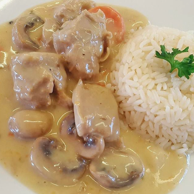 blaquette-veau-champignon-tendance-salee-traiteur-restaurant-Côte-d'Azur-Cannes-Antibes-Nice
